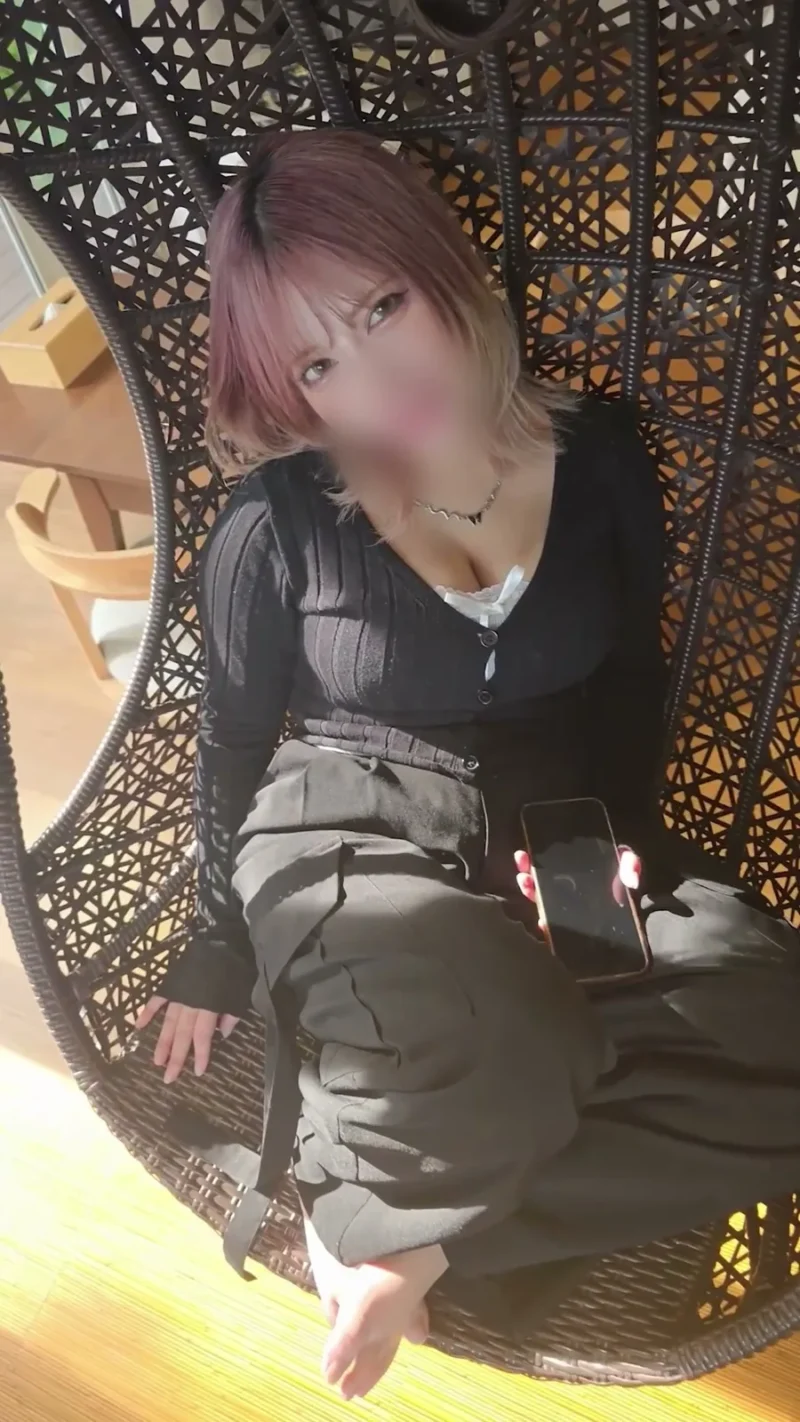 【本編顔出し】TV番組出演有名な女の子と1泊2日のえろ旅行にいきました。 サンプル画像3