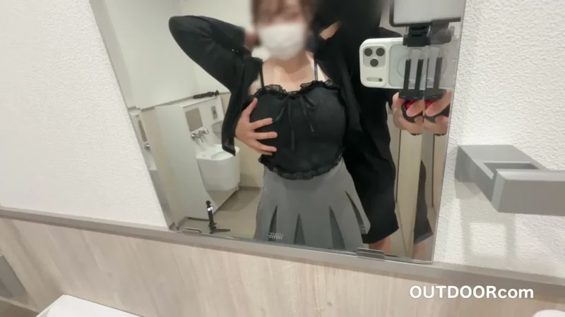 ※Jcup※デカすぎる色白ピンクおっぱいを車内で堪能したあとでトイレで生中出したときのプラベ映像を公開します サンプル画像8