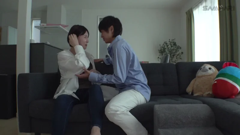 普通の主婦がいちばんエロい。大物YouTuber動画でバズったあのガチ人妻がAVデビュー！旦那だけが知らない妻の超肉欲　ちーたん（30歳） サンプル画像7